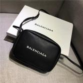 Designer Balenciaga Everyday Camera Bag XS/S Black CY00099