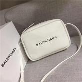 Balenciaga Everyday Camera Bag XS/S White Replica CY01112