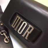 Replica Dio(r)evolution Flap Bag With Slot Handclasp M8000 Black CY00272