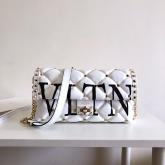 Designer Valentino Garavani Candystud Leather Clutch With VLTN White CY00561