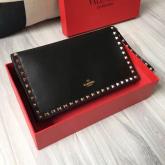 Designer Valentino Garavani Rockstud Flap Wristlet Clutch Bag Black CY01086